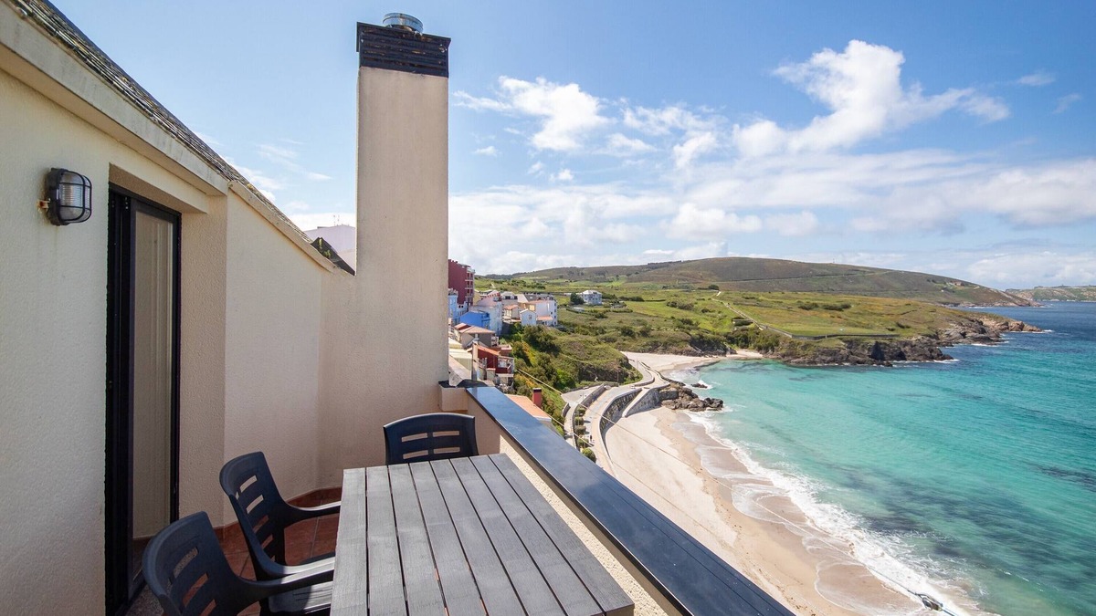 Malpica de Bergantinos Apartment | AG Piso Dúplex A Terraciña de Malpica 1ª Línea mar