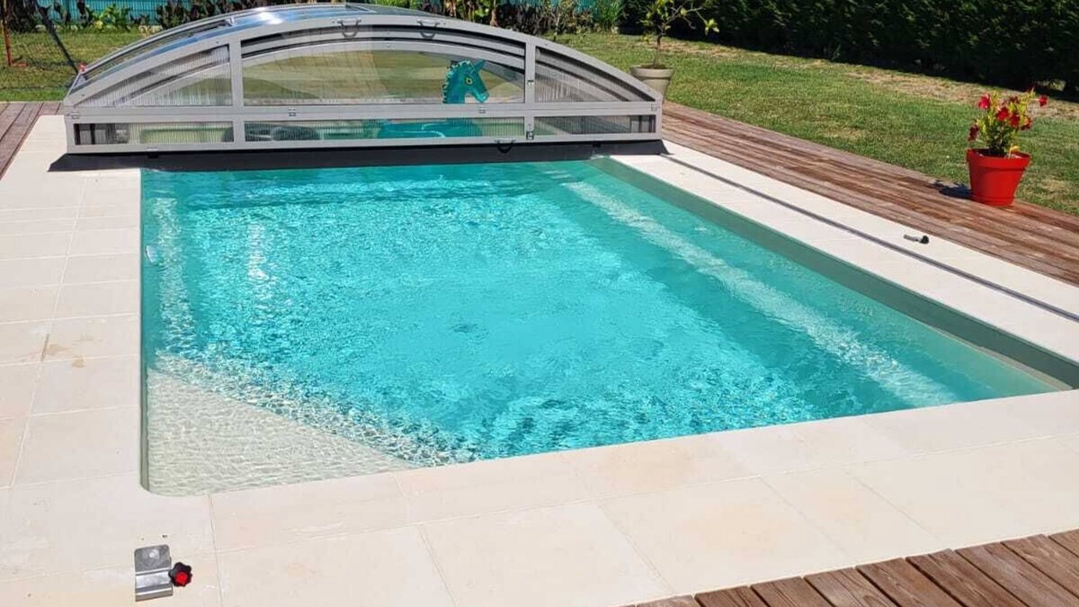 Carcans House | Agréable Maison Familial Avec Piscine Sécurisée par un Dôme