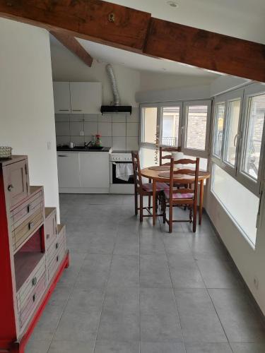 Ableiges House | Agréable studio près de cergy
