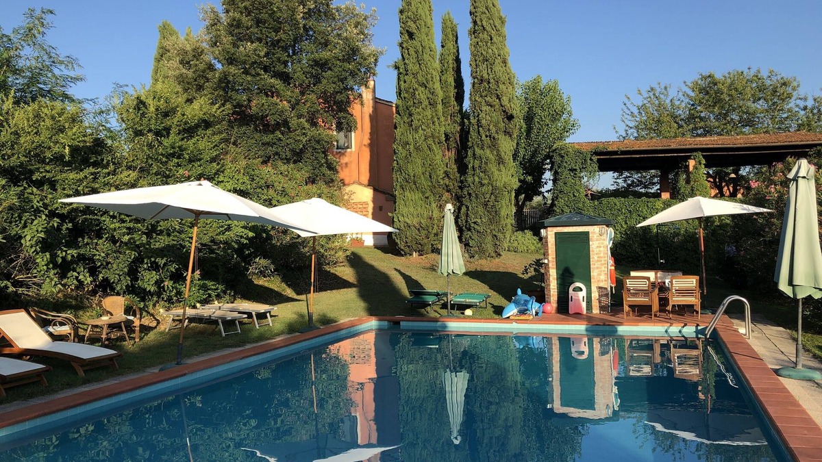 Larciano Apartment | Agriturismo Podere Marchiano, old farmhouse completely restored in Tuscan style.