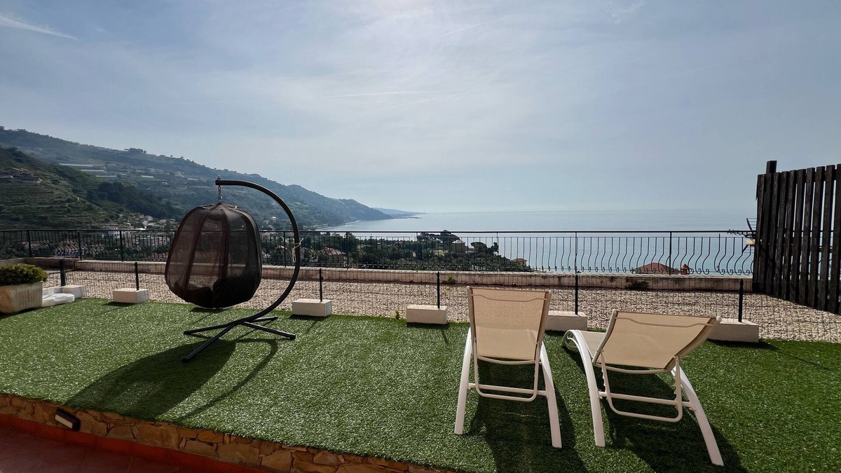 Latte House | Agriturismo Un Mare di Fiori