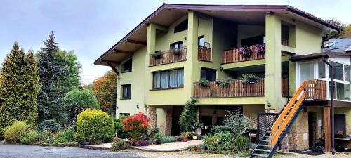 Rymanow House | Agroturystyka Salamander