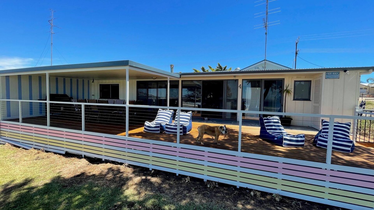 Para Wurlie House | Ahoy Point Turton - Dog friendly - Off Peak Special!