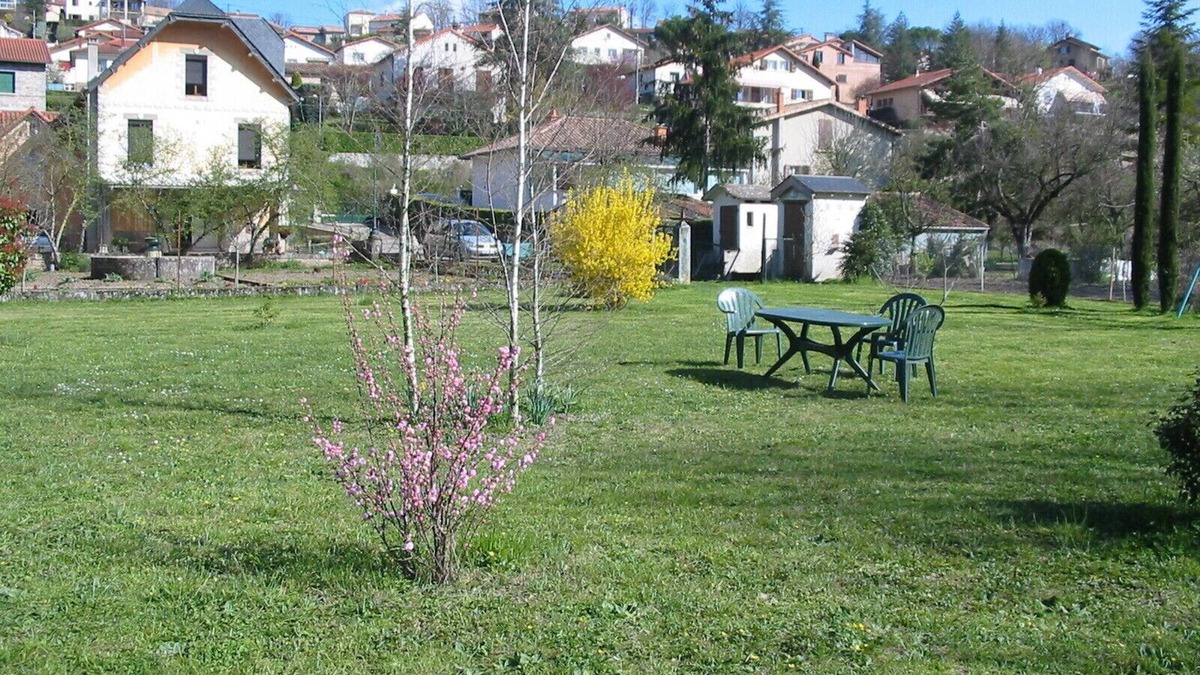 Saint-Rome-de-Cernon House | AIR-CONDITIONED HOUSE 12 KM FROM THE MILLAU VIADUCT