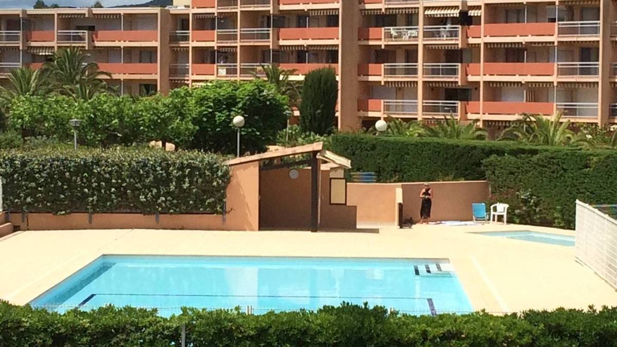 La Faviere Apartment | AIR-CONDITIONED APARTMENT LES RIVES DE LA FAVIERE