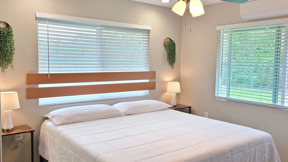 Keaau House | Air Conditioned 2 Bedrooms 1 Bath Apartment, fine decorated, Free Laundry in HPP