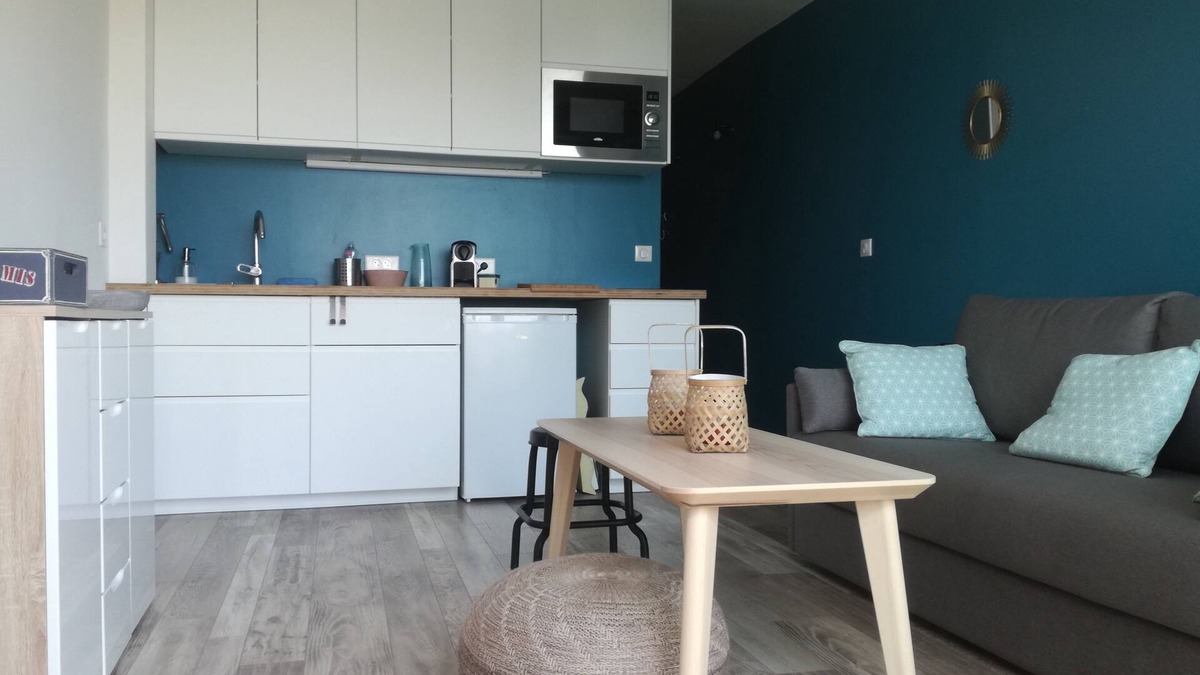 Antheor Apartment | Air-conditioned apartment of 27 m2 renovated in front of the sea with terrace of 15m2