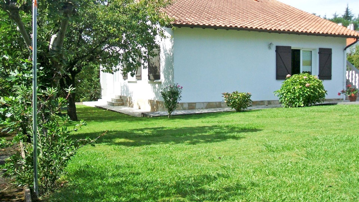 Hendaye Apartment | Air-conditioned apartment, near beach and mountains, 1 bedroom, sleeps 2
