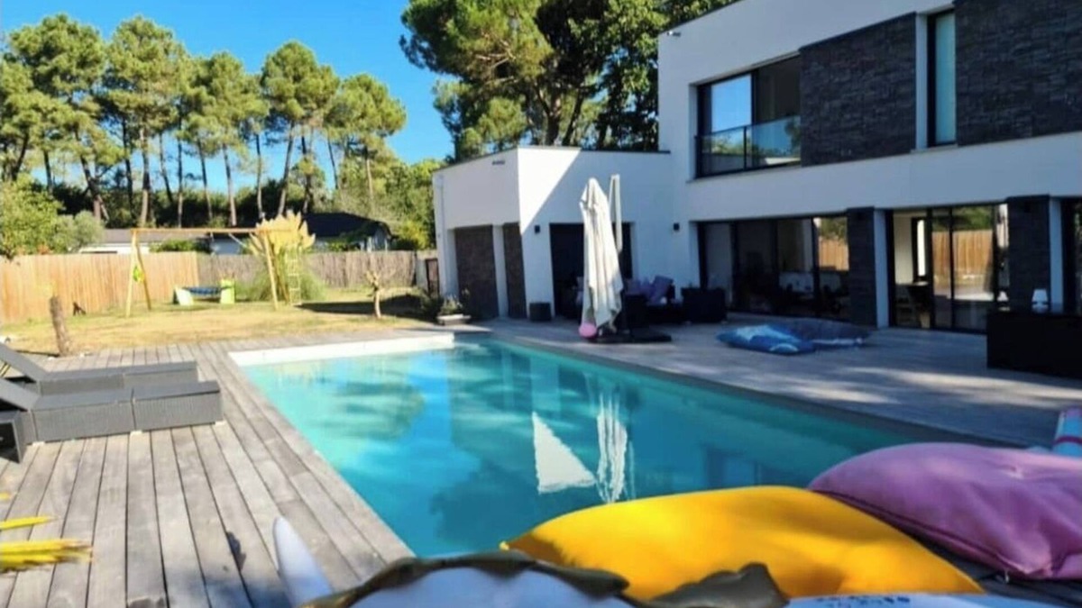 Pessac House | Air-conditioned architect-designed house Bordeaux
