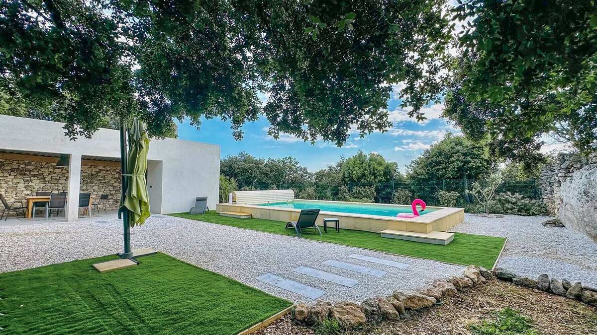 Saint-Restitut Villa | Air-conditioned villa with pool & garden - Saint-Restitut