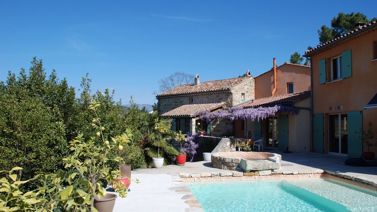 Joyeuse House | Air-conditioned guest room South Ardèche Swimming pool Spa