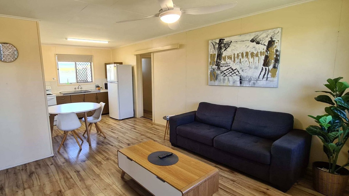 Norville Apartment | ⚽ Aircon Unit short walk away to ATW Sports Club 🍻