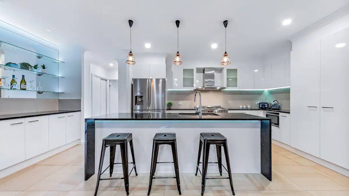 Jubilee Pocket House | Airlie Beach Home