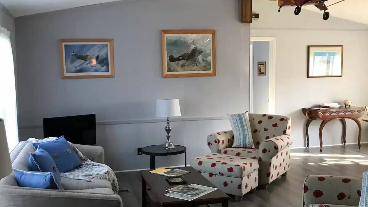New Plymouth House | Airport House of Hocking Hills A Perfect Pet Friendly Getaway Clean&Comfortable