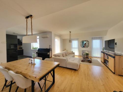 Mannswoerth Apartment | Airport Viena Unterkunft