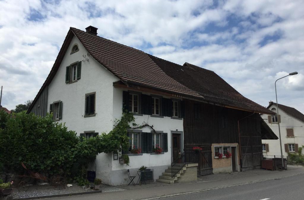 Lufingen Bed & Breakfast | Airport Zürich Elwiras B & B