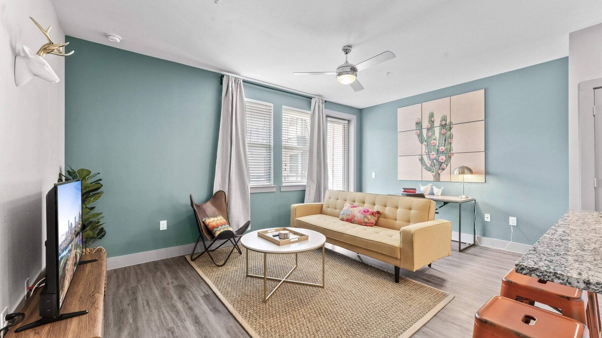 Montopolis Apartment | Airy 1BR luxe suite close to Downtown w/fast WiFi