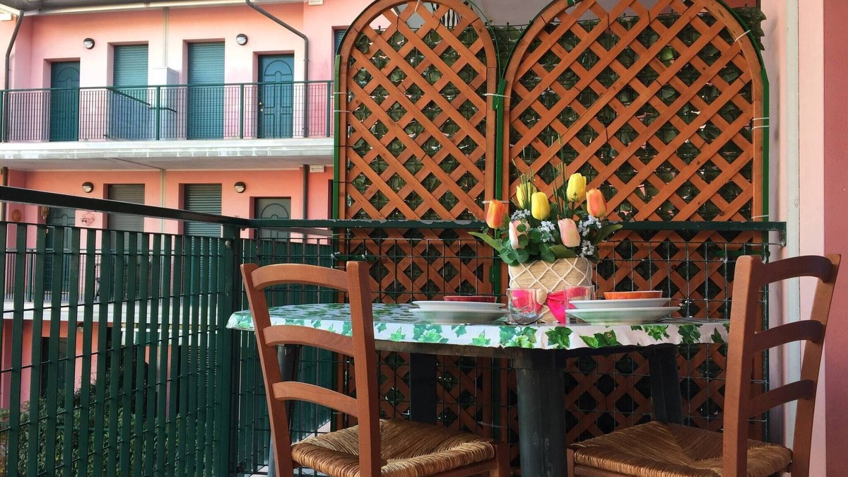 Rosapineta Apartment | Airy apartment with balcony - Beahost