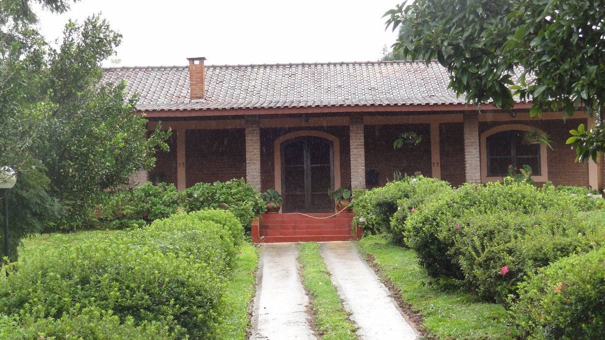 Ibiuna Cottage | Airy, cozy country house with pool and green areas