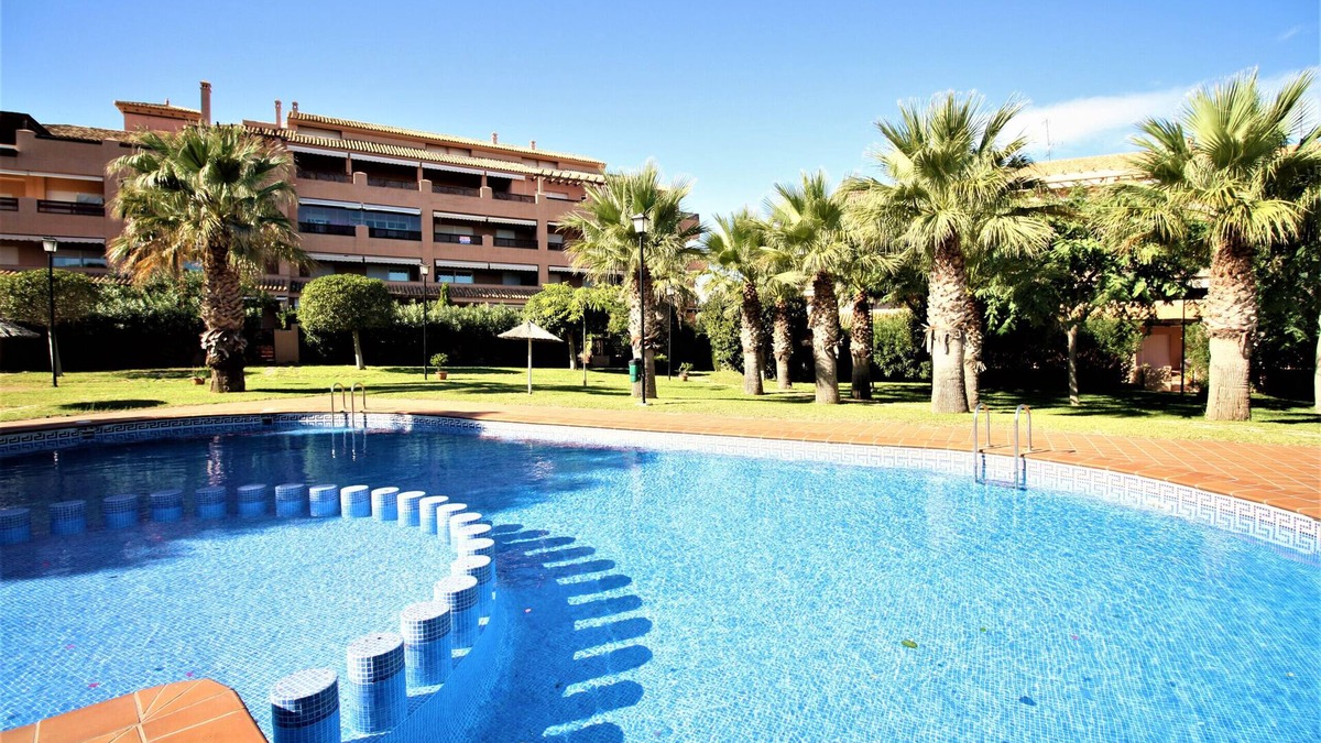 Cabo de Palos Apartment | Airy three-bedroom apartment in Cabo de Palos