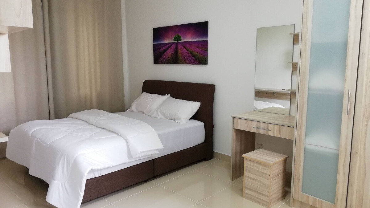 Shah Alam Condo | Aisaac Guesthouse 3 Bedrooms Near i-City FREE Wifi