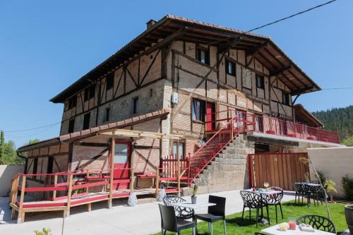 Ajangiz House | AISTA Landetxea