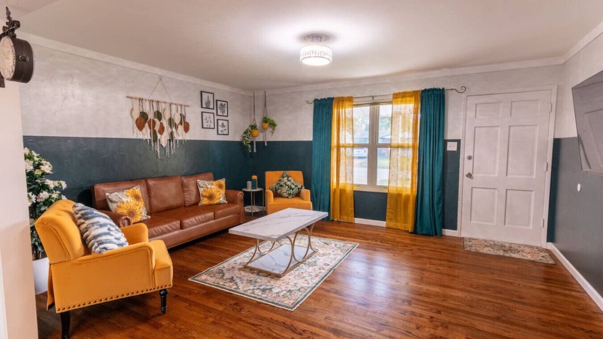 Maryland Heights Apartment | AK`s STL Pearl Grey House - Game Room