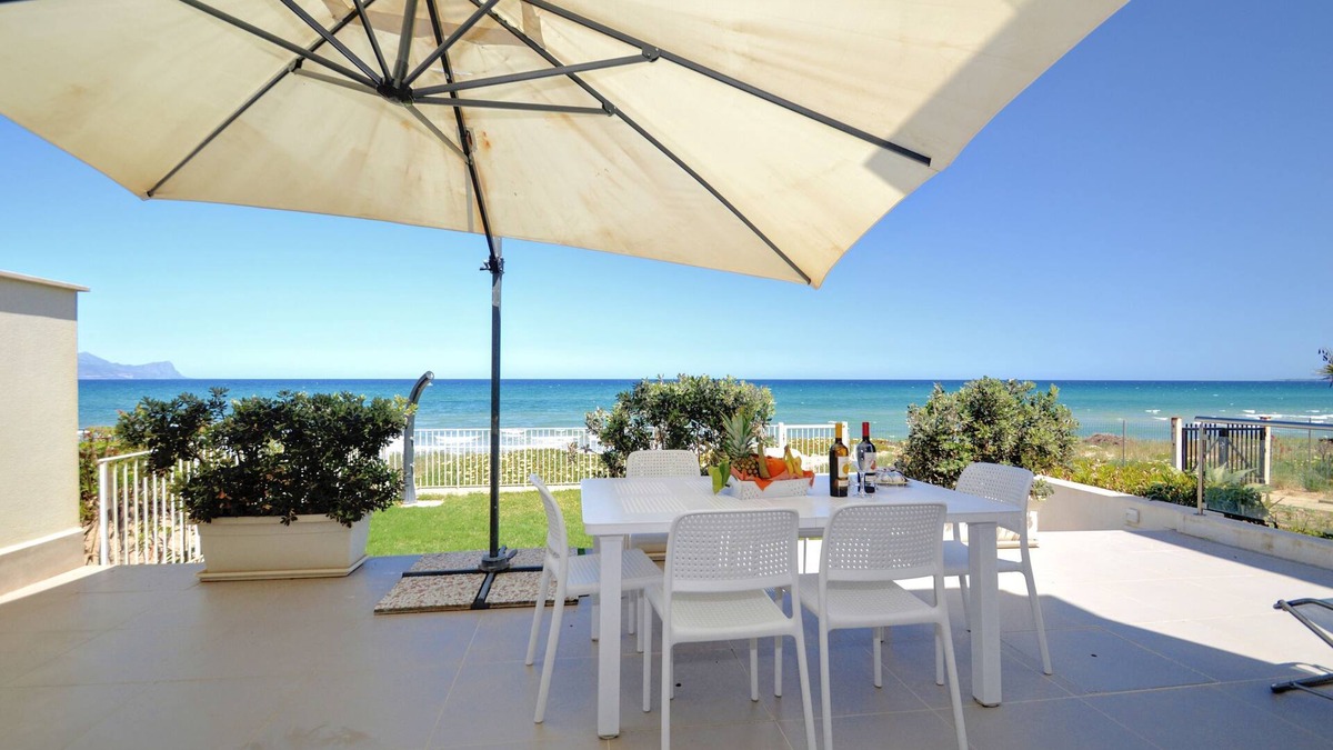 Alcamo Marina Villa | AL004 Villa by the sea