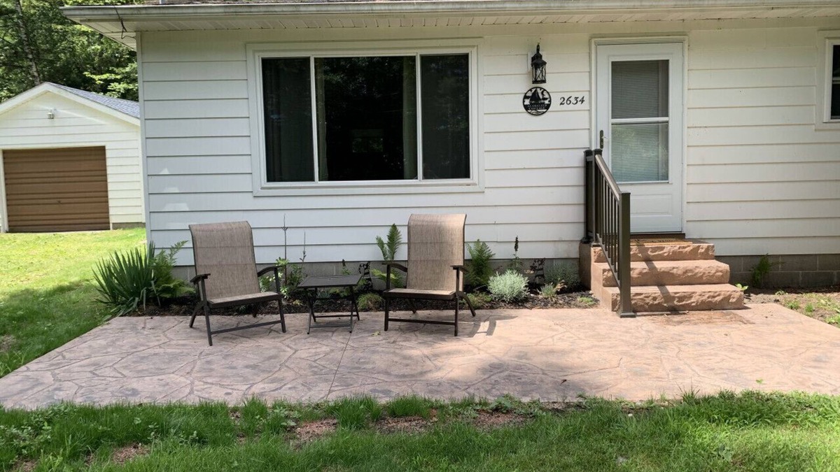 Tawas City House | Alabaster Cottage - Alabaster/Tawas