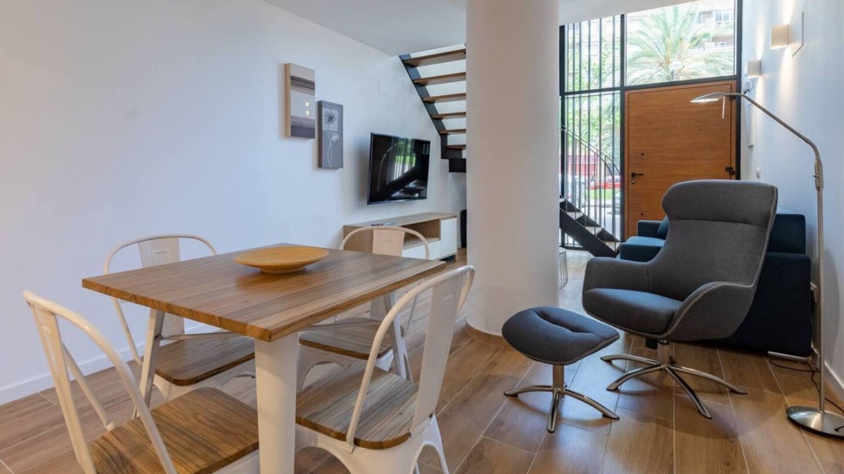 Penya-roja Apartment | Alameda suites loft 3
