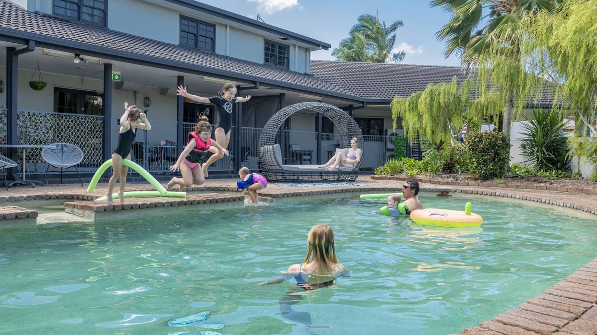 West Mackay Hotel | Alara Motor Inn