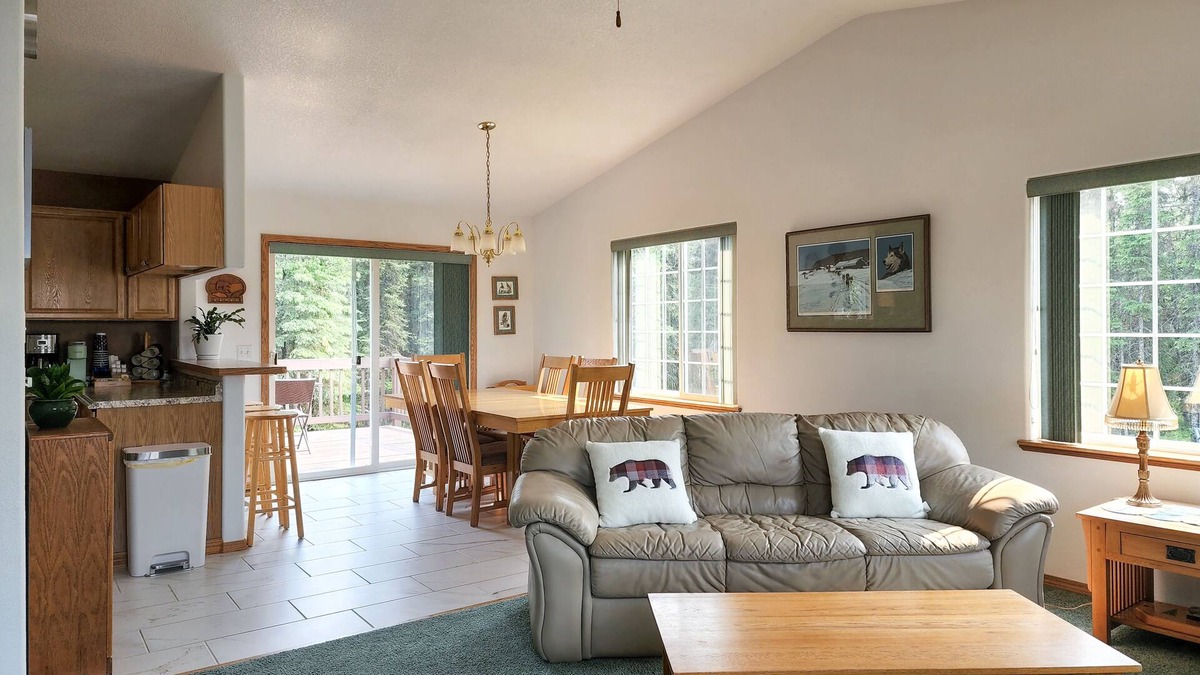 Sterling House | Alaska Fly In/Drive In, Kenai Peninsula Lodging