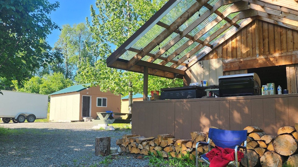 Soldotna Cabin | Alaska River Pirates Cabins