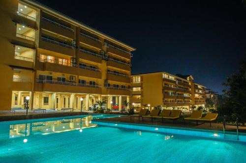 Candolim Apartment | Alaya Stays 1 BHK with Balcony & Pool - Veera Marina