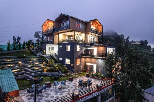 Mukteshwar Hotel | Alaya Stays Trios Top Pet Friendly Apartments