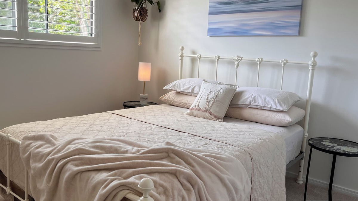 Sunrise Beach Apartment | 'Alba Bella' ~ Tranquil Sunrise Beach Apartment.nCosy~ Elegant~Modern~Spacious