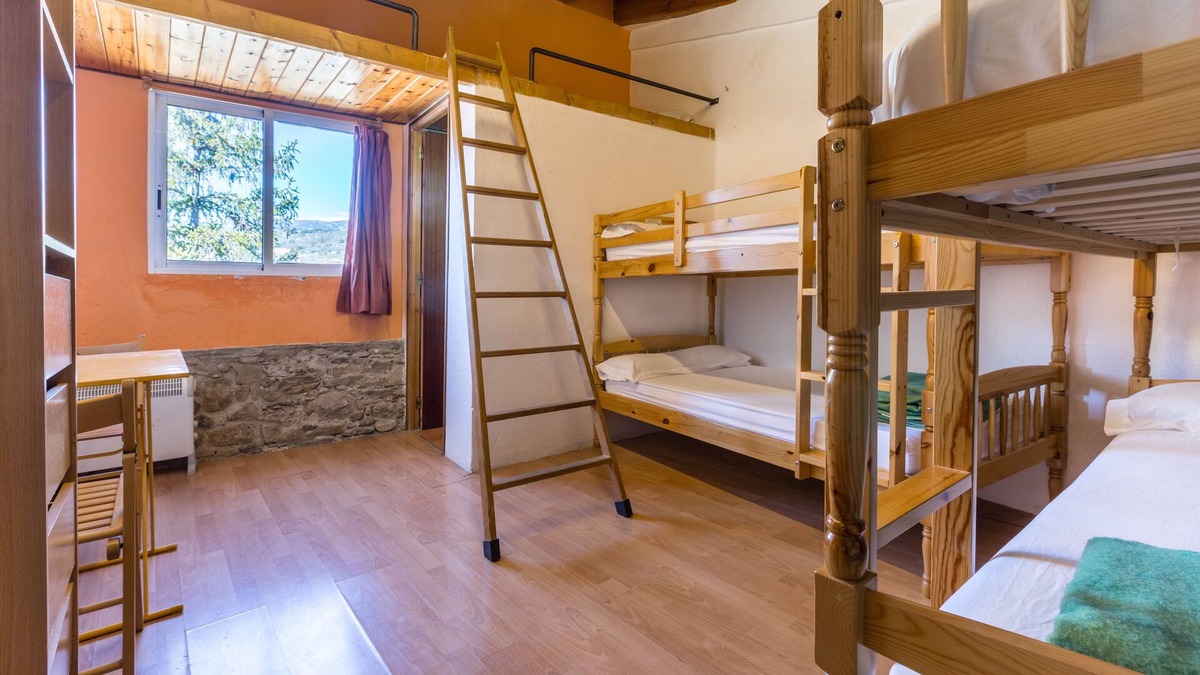 Salas de Pallars Apartment | Alberg La Solana - 31 - Quadruple Room (4 - 6 Guests)