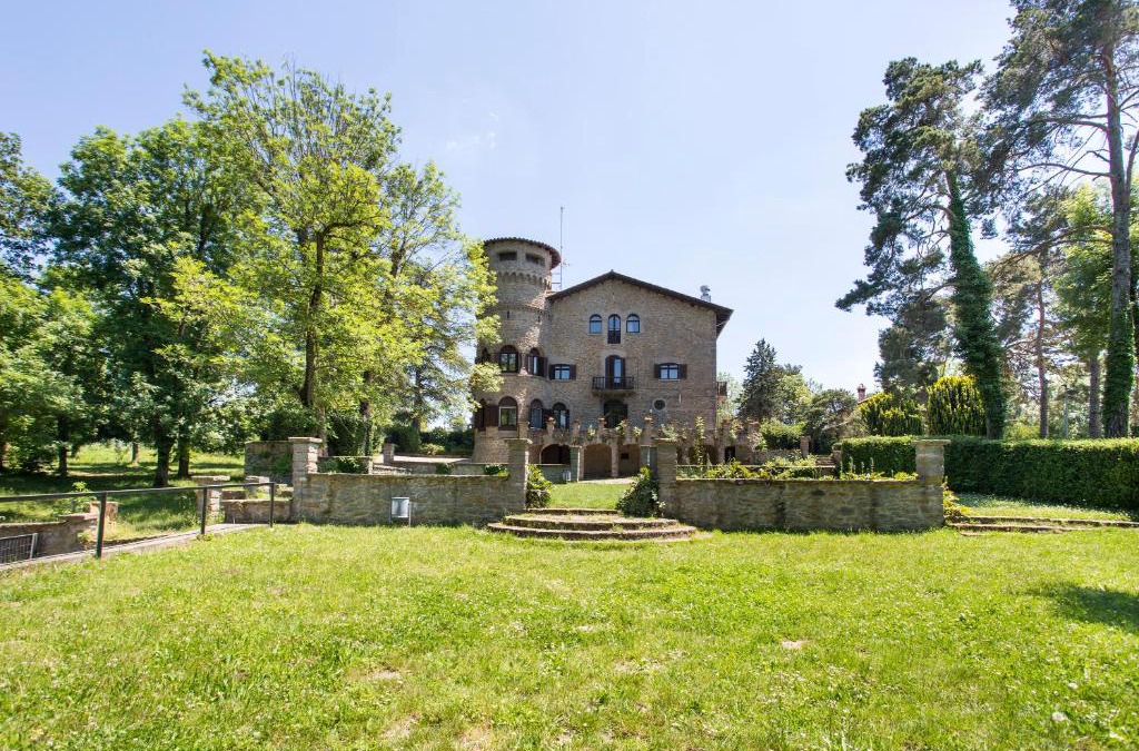 Cantonigros Hostel | Alberg Santa Maria del Roure