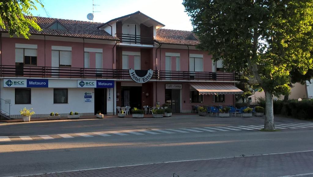 Piandimeleto Hotel | Albergo Ester