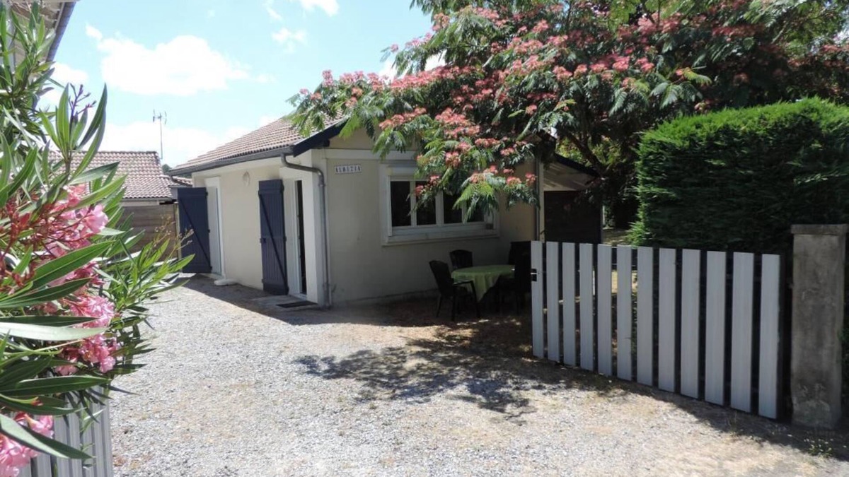 Sainte-Eulalie-en-Born House | Albizzia - Ste-eulalie-en-born