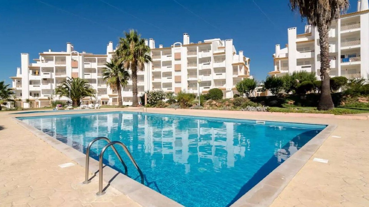 Correeira Apartment | Albufeira FourSeasons 2-Bed 2-Bath Condo, Pool, Views and "September Deal!"