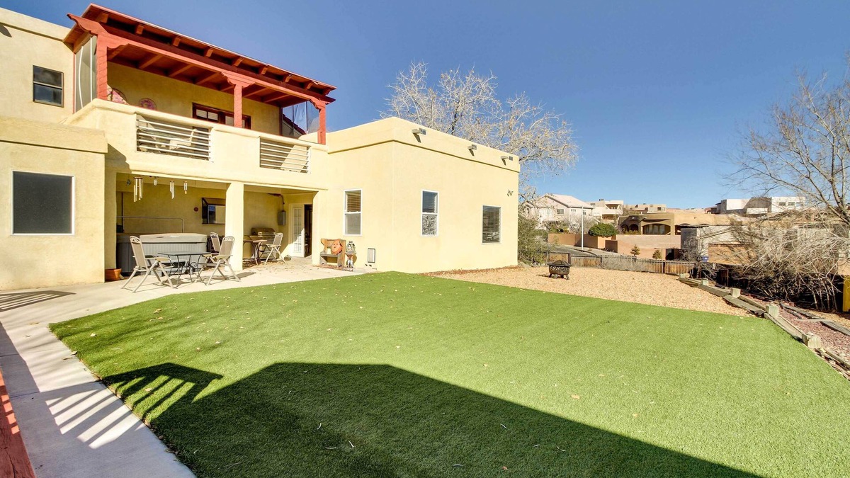Paradise Hills Civic House | Albuquerque Home w/Spacious Yard & Fire Pit!