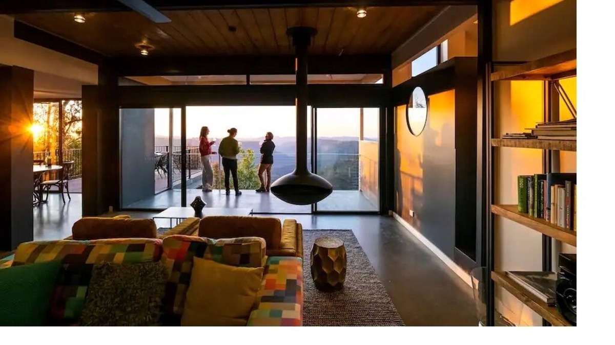 Natural Bridge House | Alcheringa Coomera (west) House. Lamington NP