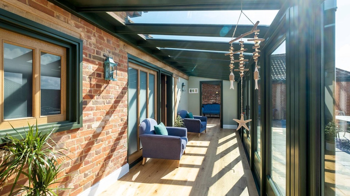 Saxmundham Cottage | Alde Bay Farm - Barn Owl Sanctuary - sleeps 10 guests in 5 bedrooms
