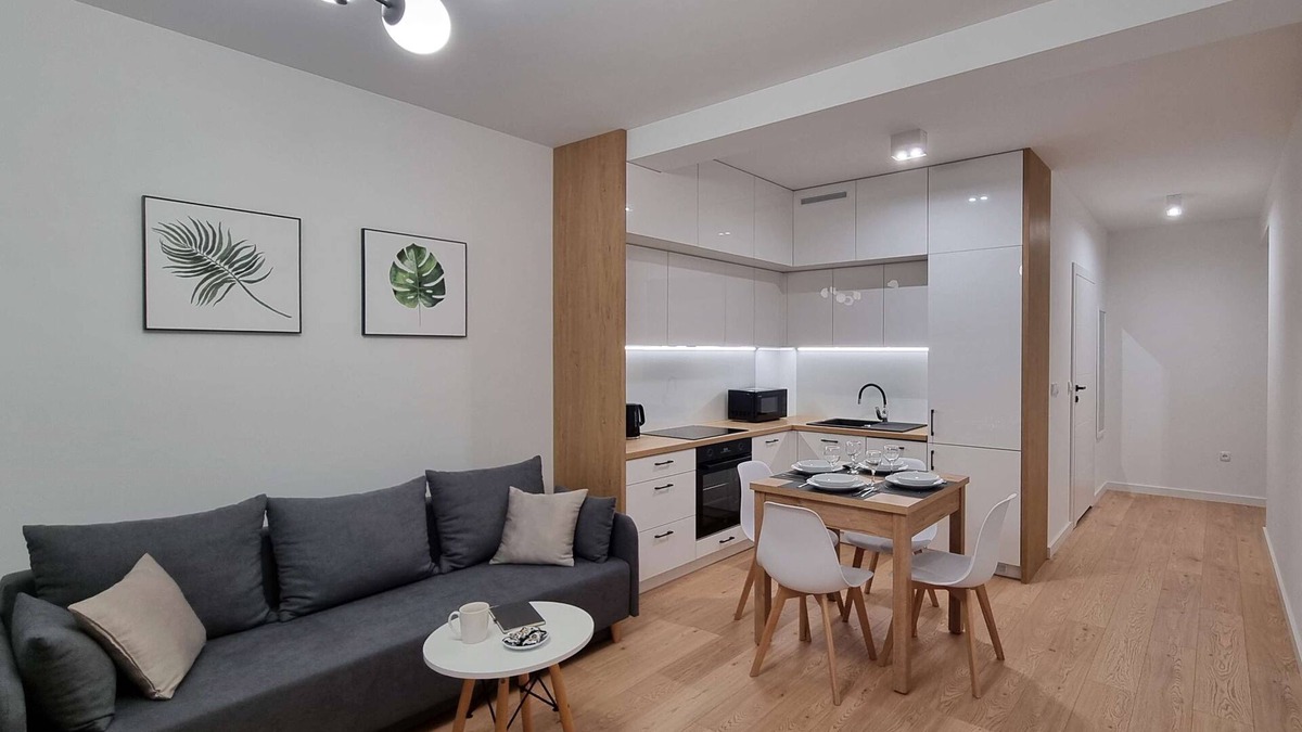 Nowy Sacz Apartment | Aleje Wolności 13 | Modern Studio | Balcony