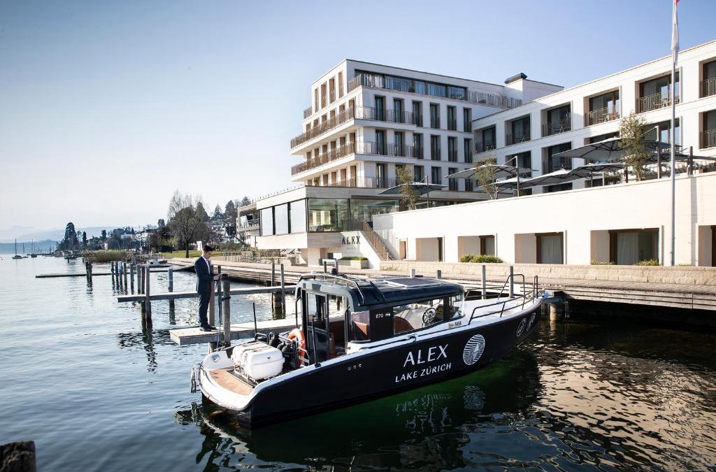 Horgen District Hotel | Alex Lake Zürich