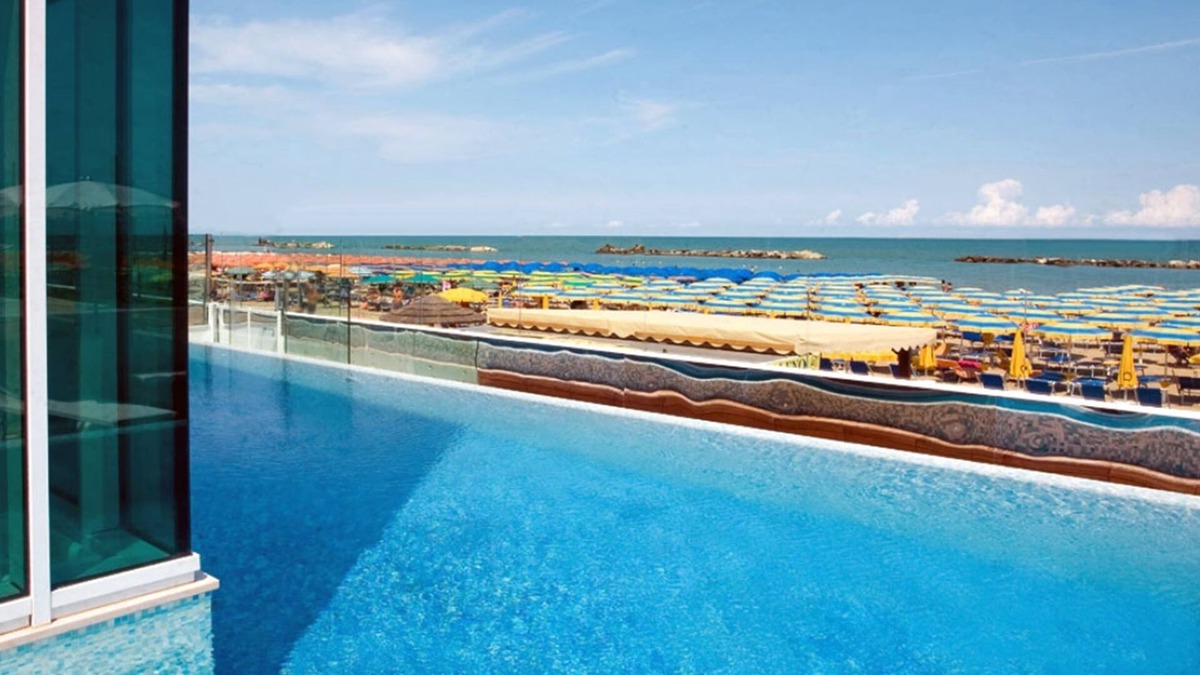 Pesaro Hotel | Alexander Museum Palace Hotel