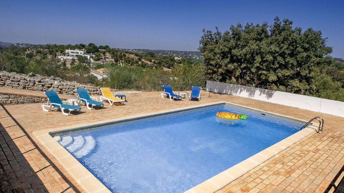 Gorjoes House | Algarve House with private pool quiet environment
