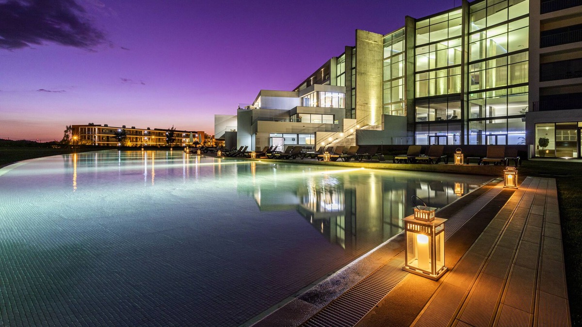 Barracao Hotel | Algarve Race Resort Hotel