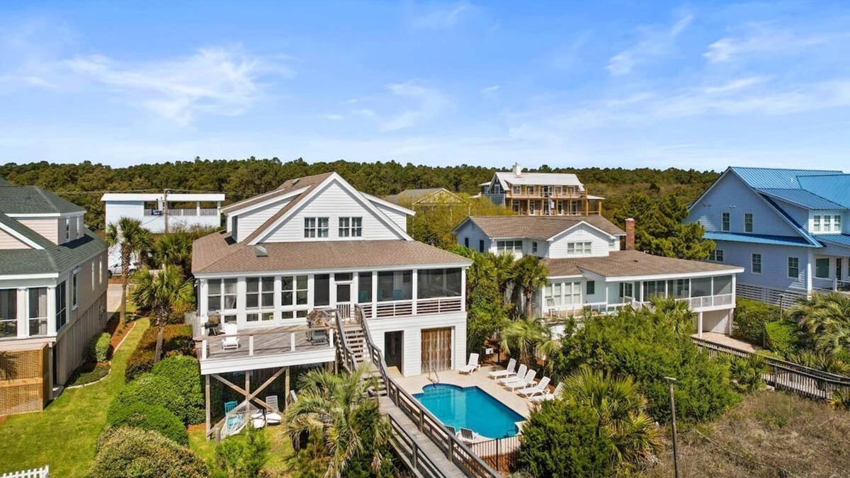 North Litchfield Beach House | Alive After Five Where Tranquility Meets the Ocean